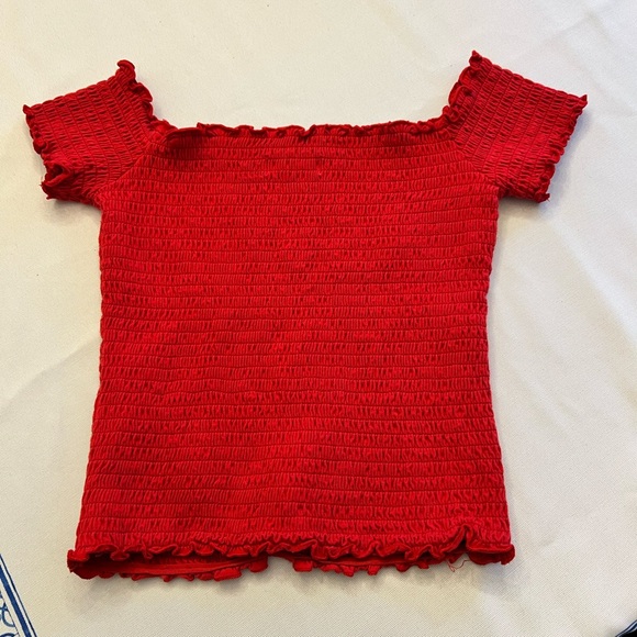 Hollister Red Smocked off the shoulder stretchy top Size Small - Picture 3 of 6